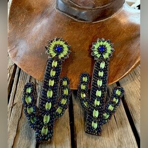 Western Cactus Earrings NWT